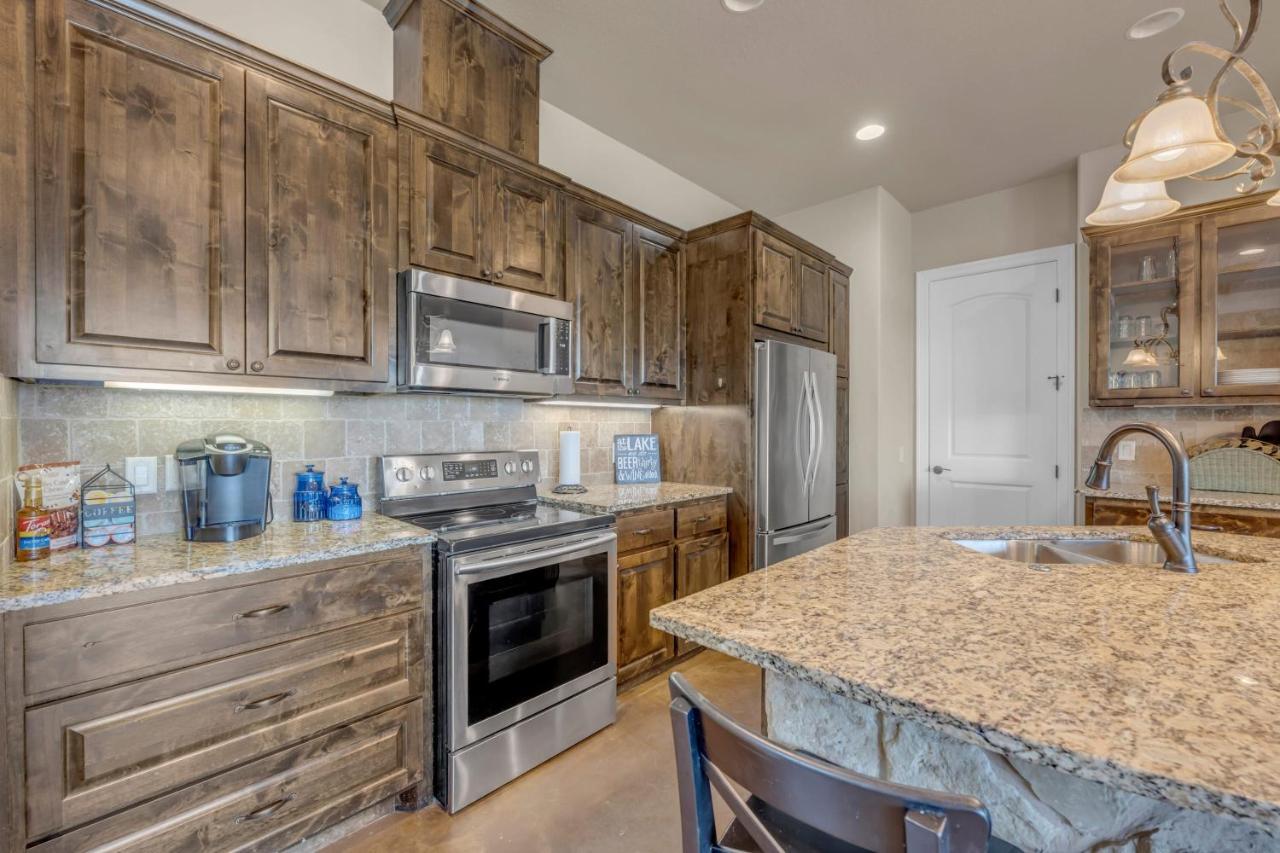 119 Christopher Concierge Services Available Kingsland Exterior foto