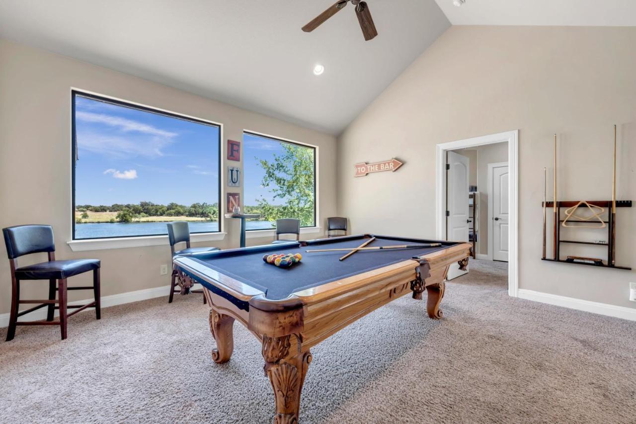 119 Christopher Concierge Services Available Kingsland Exterior foto