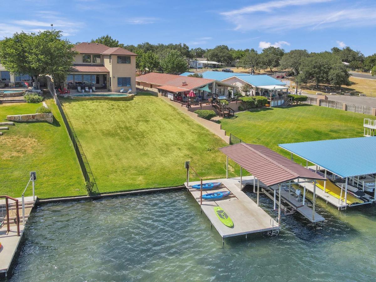 119 Christopher Concierge Services Available Kingsland Exterior foto